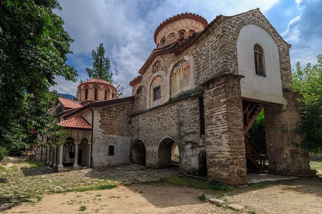 Баковский монастырь