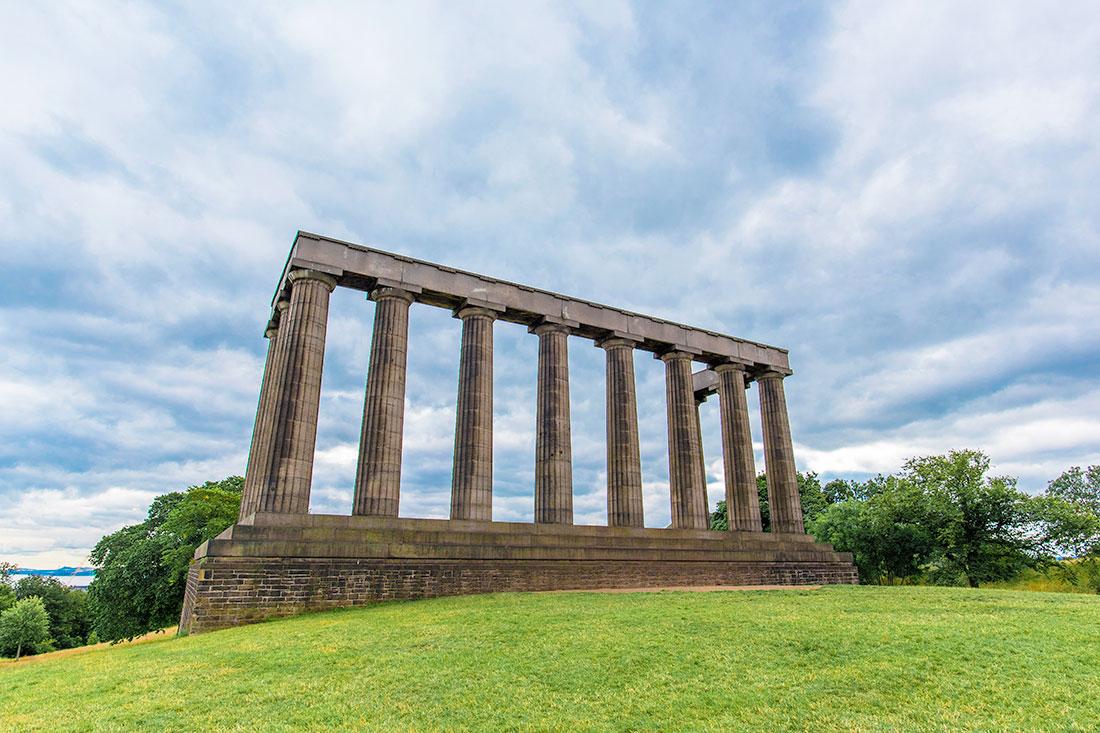 Старый мемориал шотландским солдатам и морякам, погибшим в Наполеоновских войнах
