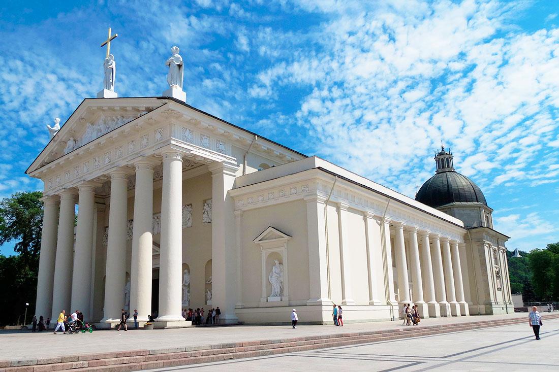 Кафедральный собор Святого Станислава и Святого Владислава
