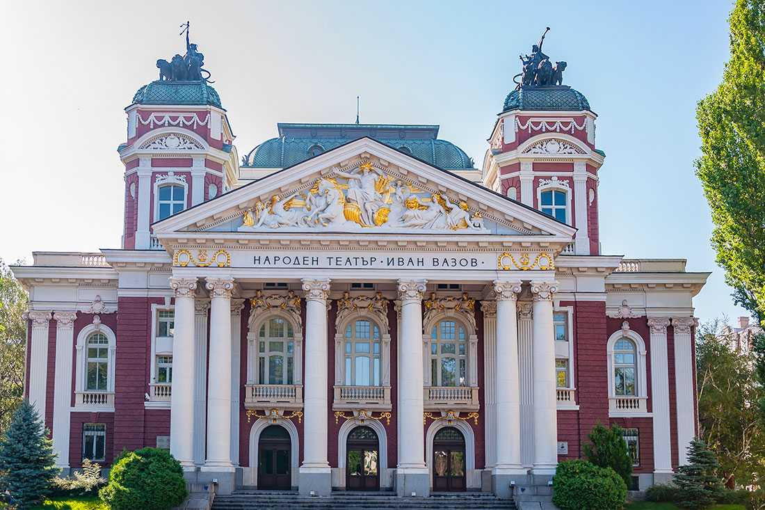 Национальный театр Иван Вазов