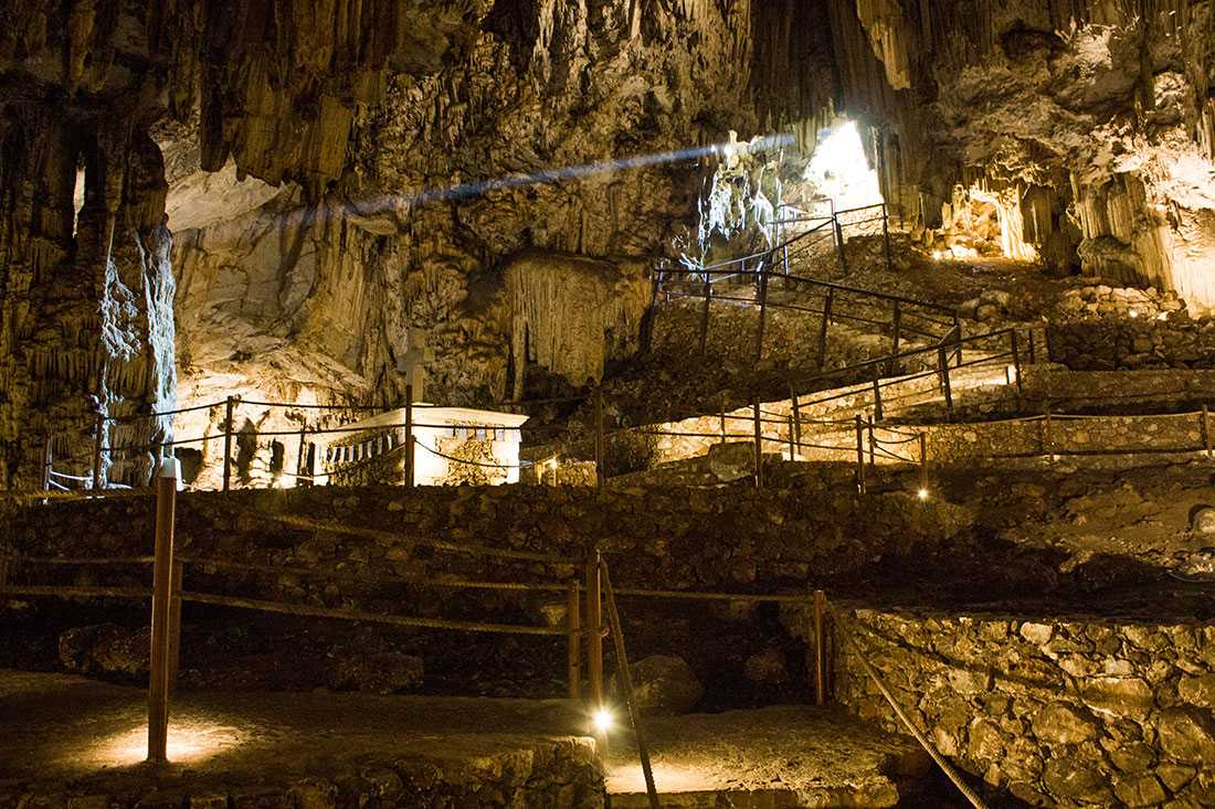 Пещера Меридони
