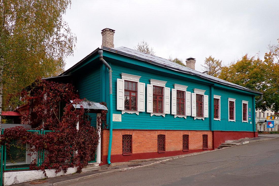 Музей традиционного ручного ткачества в Пузури