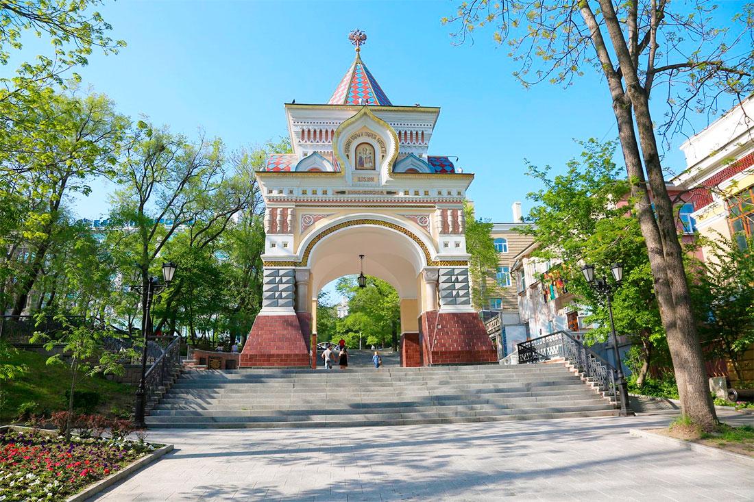 Николаевские тримфальные ворота