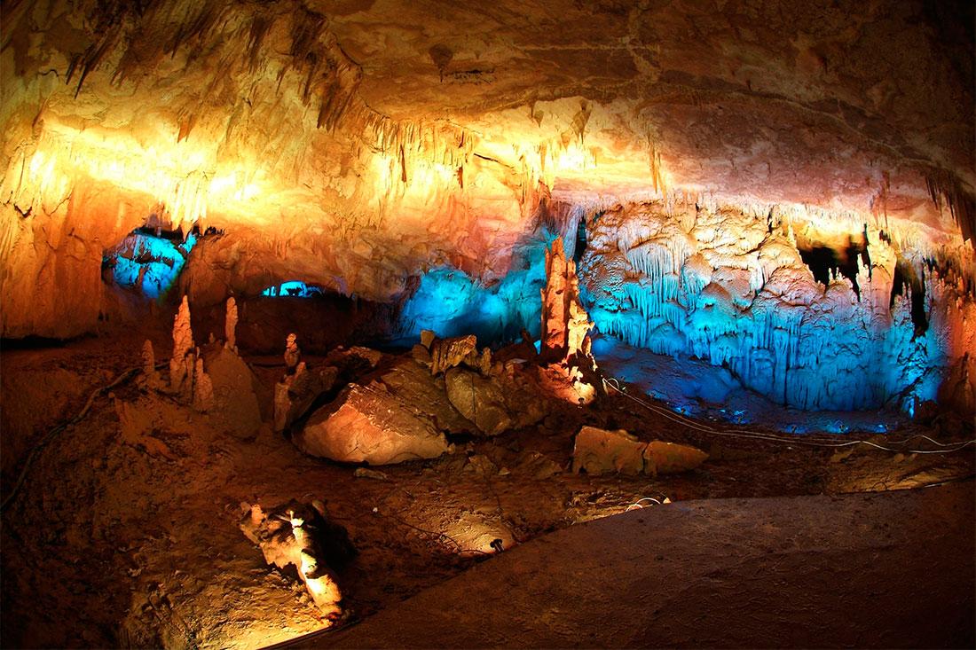 Пещера Сатаприа