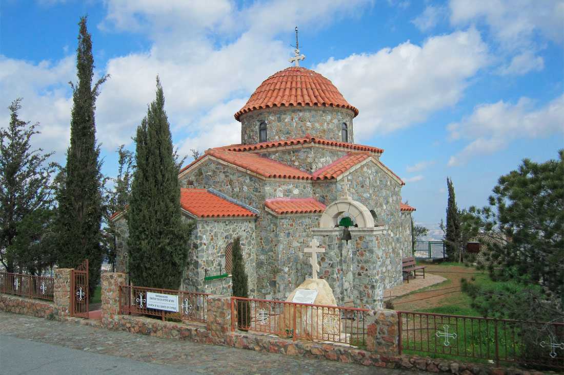 Мужской монастырь Ставровни