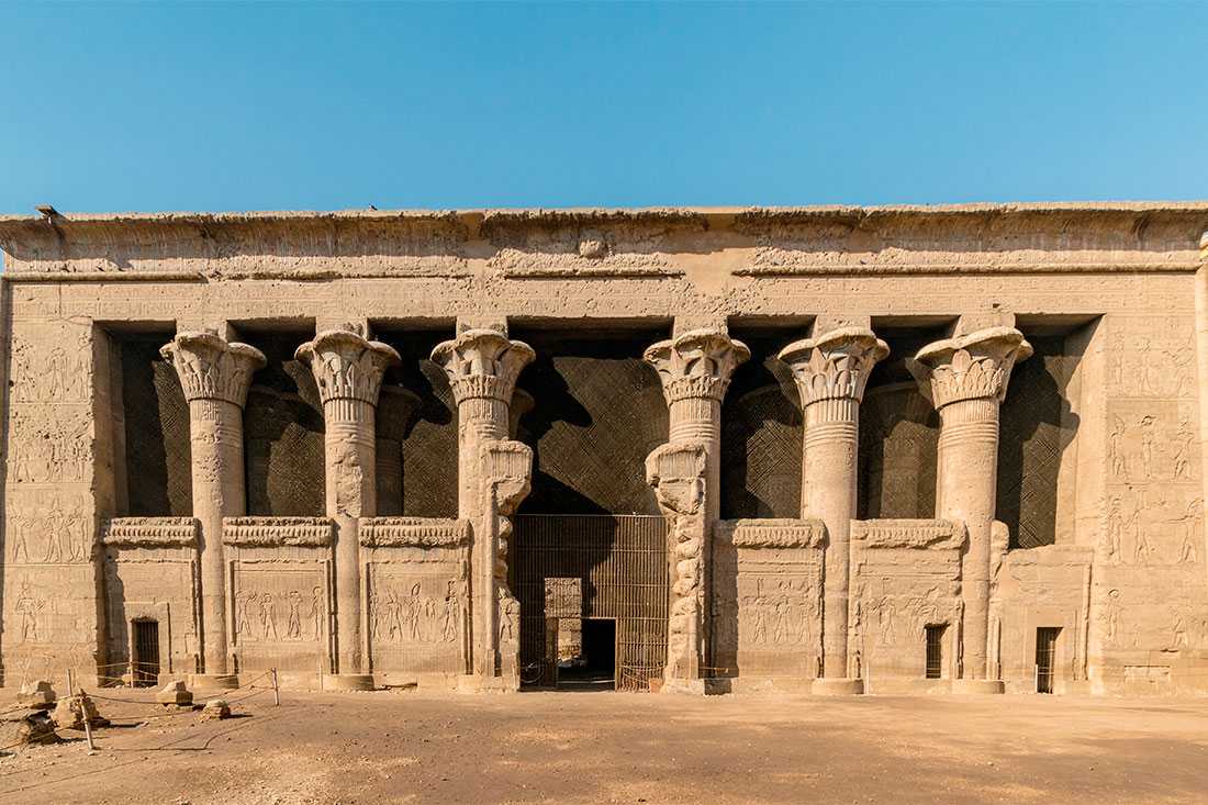 Храм Кнума в Исне
