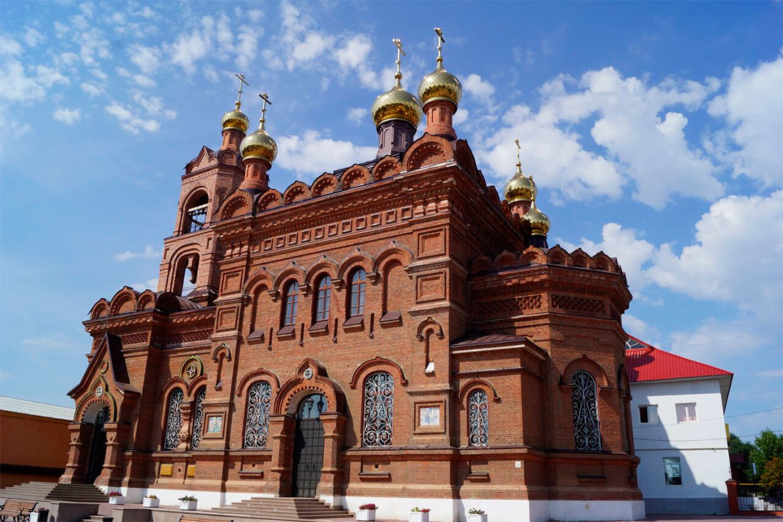Храм целостности Креста Господня и Воздвижения Животворящего Креста Господня в Кубалинске
