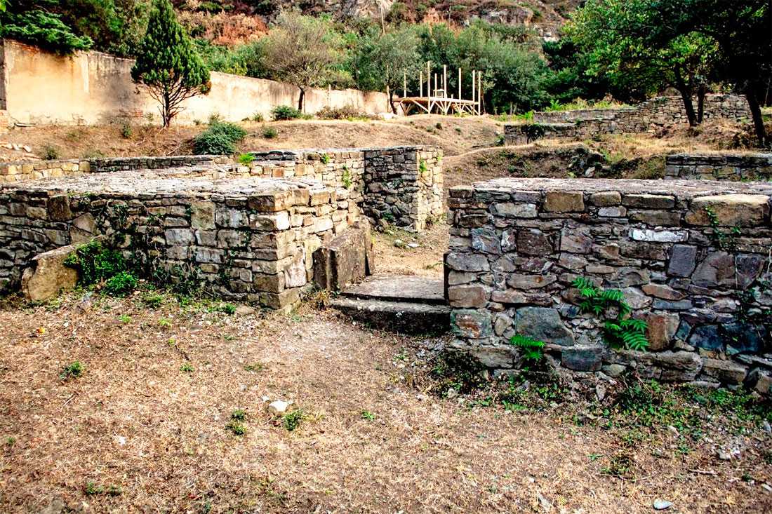 Руины древнего города Алмази