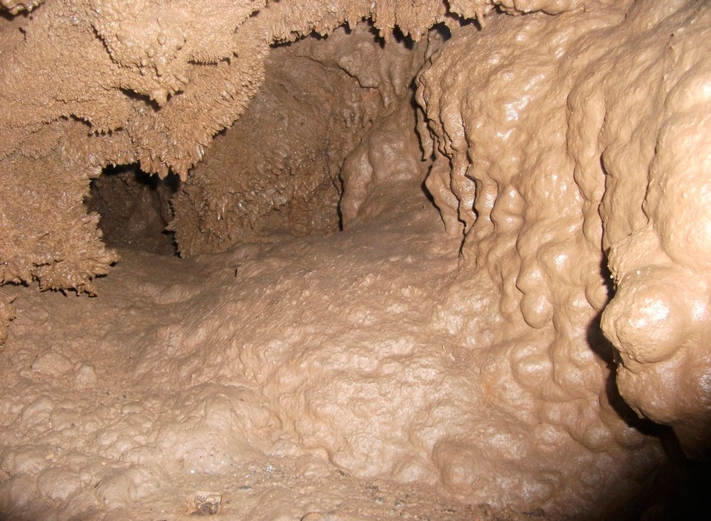 Пещера Туткуш