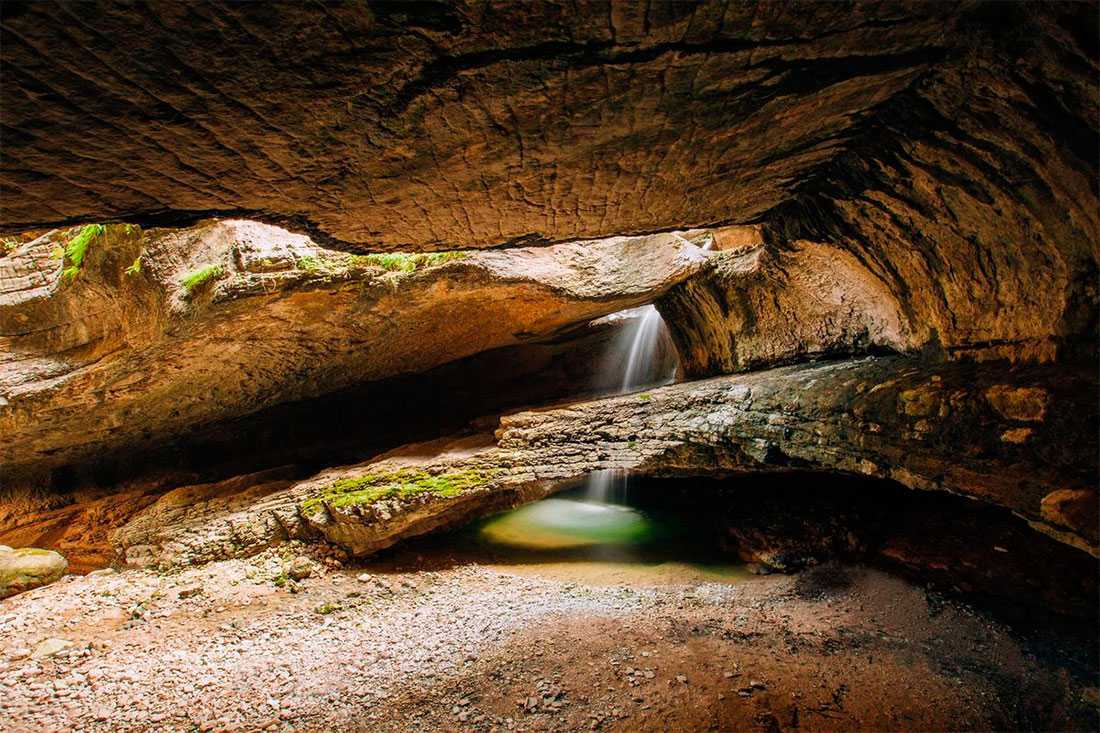 Подземные Салтонские водопады