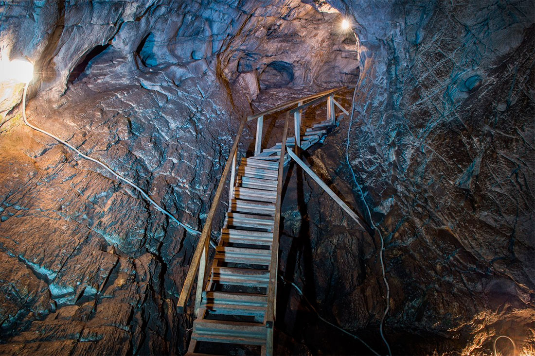 Верхи-Аносинская пещера