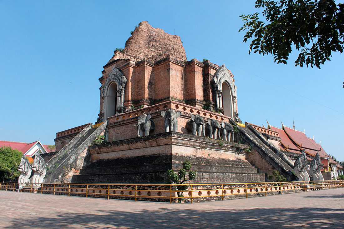 Храм Чеди Луанг