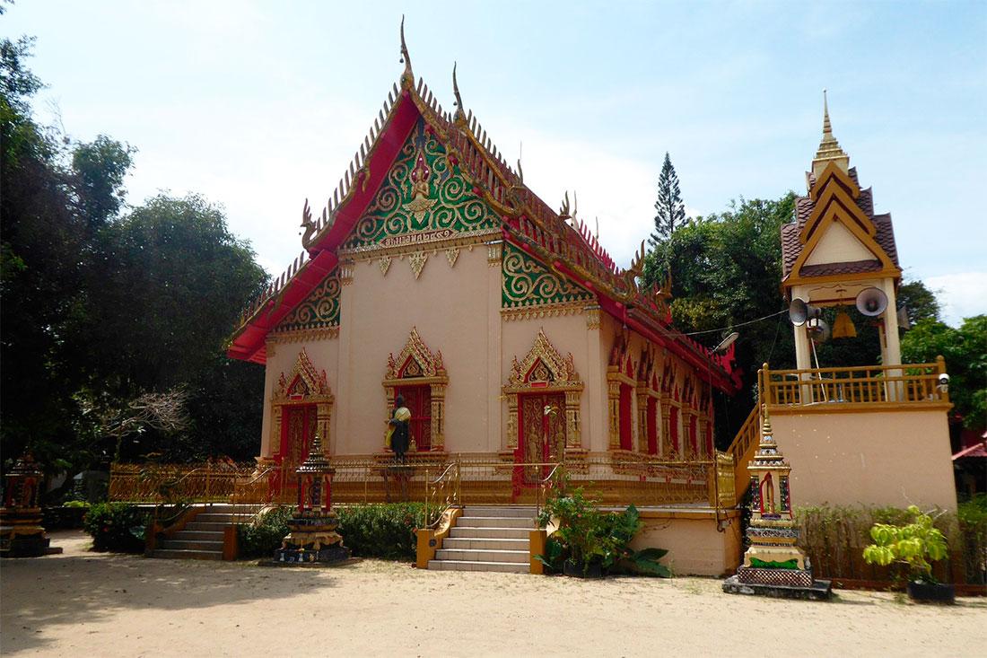 Храм Пху Кхао Тхонг