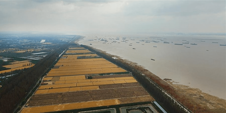 Янцзы - крупнейшая река Китая от истока до устья